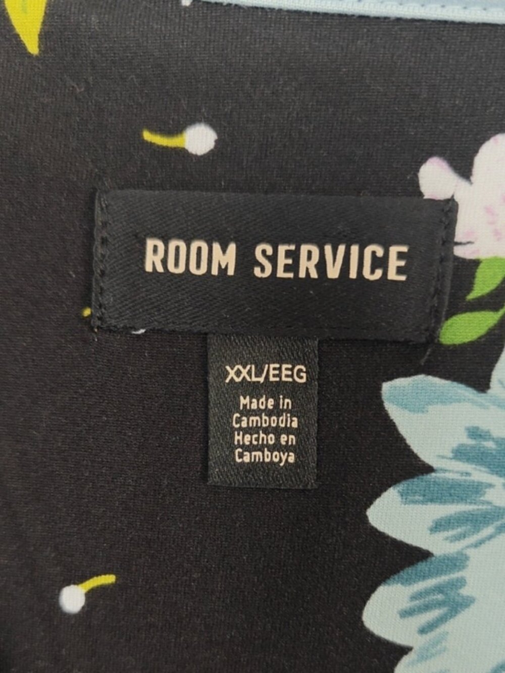 Room Service XXL Pajama Set Notch Collar Cropped Bottoms Pockets - Picture 9 of 10